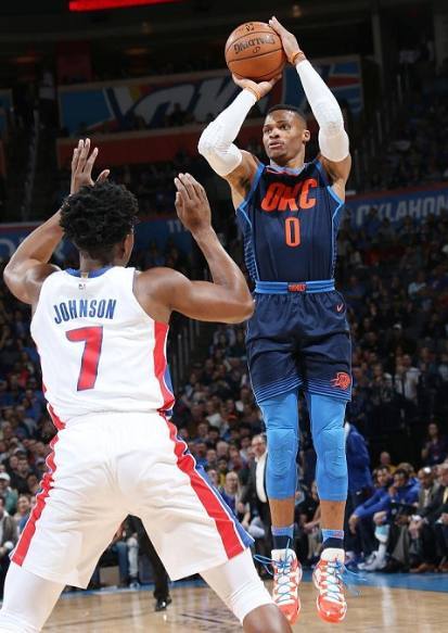 端有更多空 端有更多空