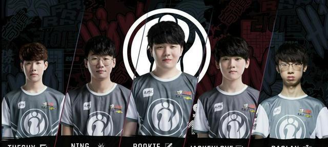 手递手后的 手递手后的